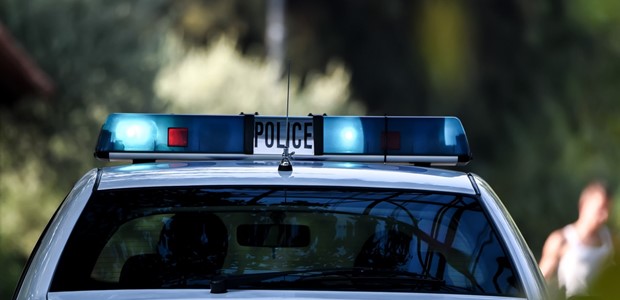 Δύο γυναίκες έκλεψαν από σπίτια χρυσαφικά και 17.000€